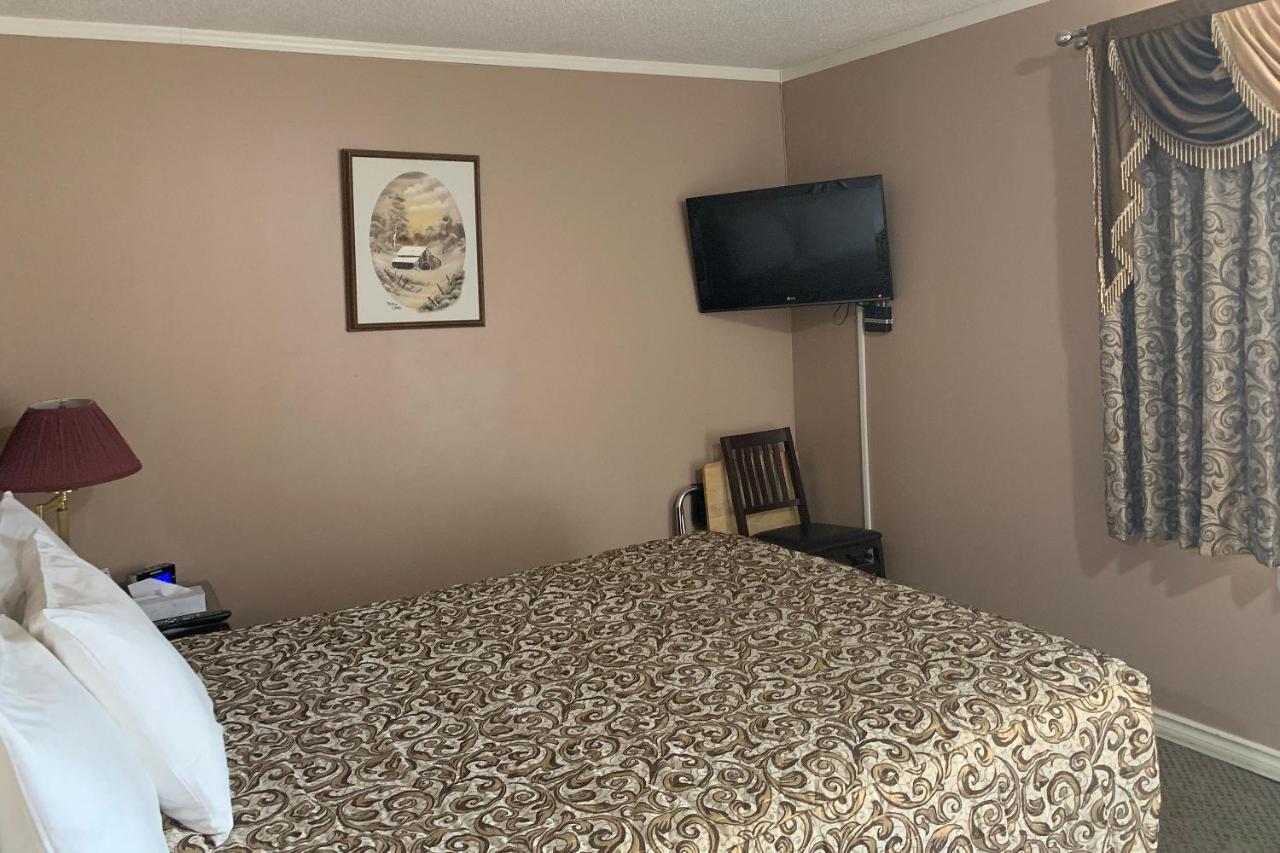 Lucien Motel Whitby Dış mekan fotoğraf