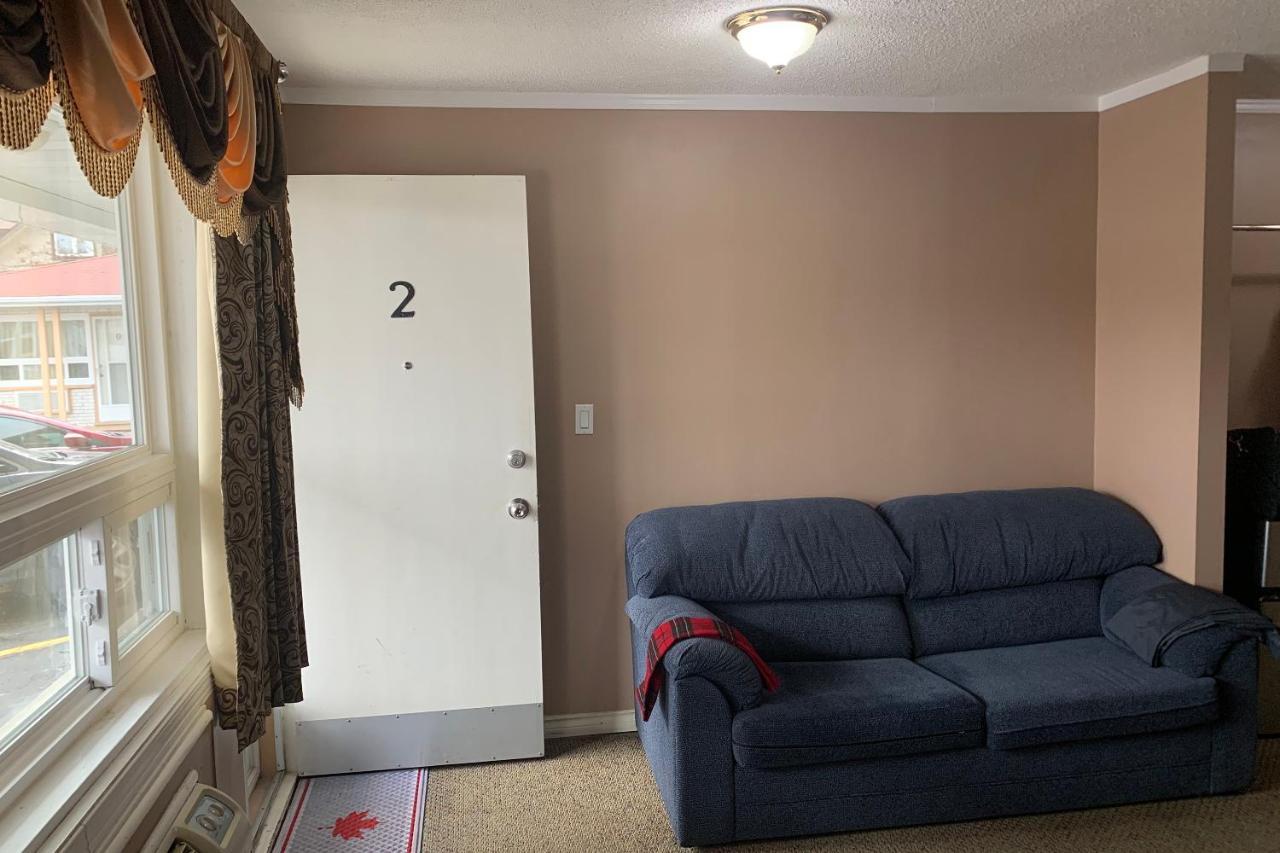 Lucien Motel Whitby Dış mekan fotoğraf
