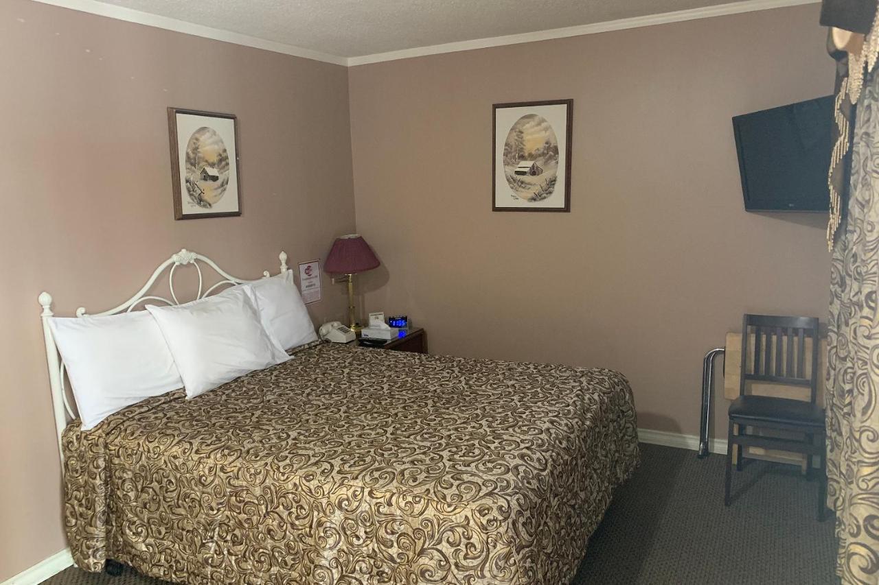 Lucien Motel Whitby Dış mekan fotoğraf
