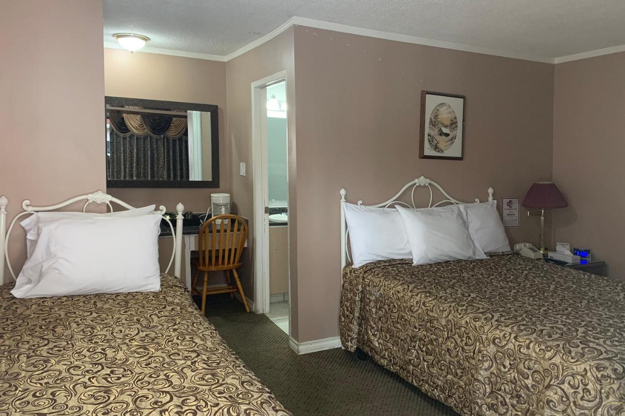 Lucien Motel Whitby Dış mekan fotoğraf